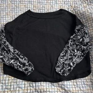 Wonderly paisley crop flowy shirt top black white medium